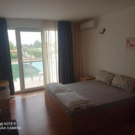 Deval House Tarfa